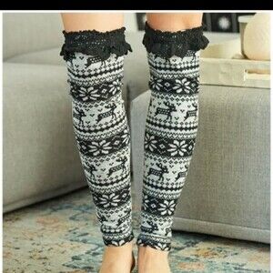 New Ryu A’reve Crochet Leg Warmers Black Size small/medium winter E23